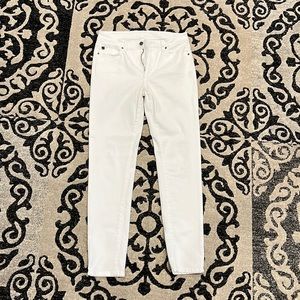White KanCan Skinny Jeans Size 9 / 28